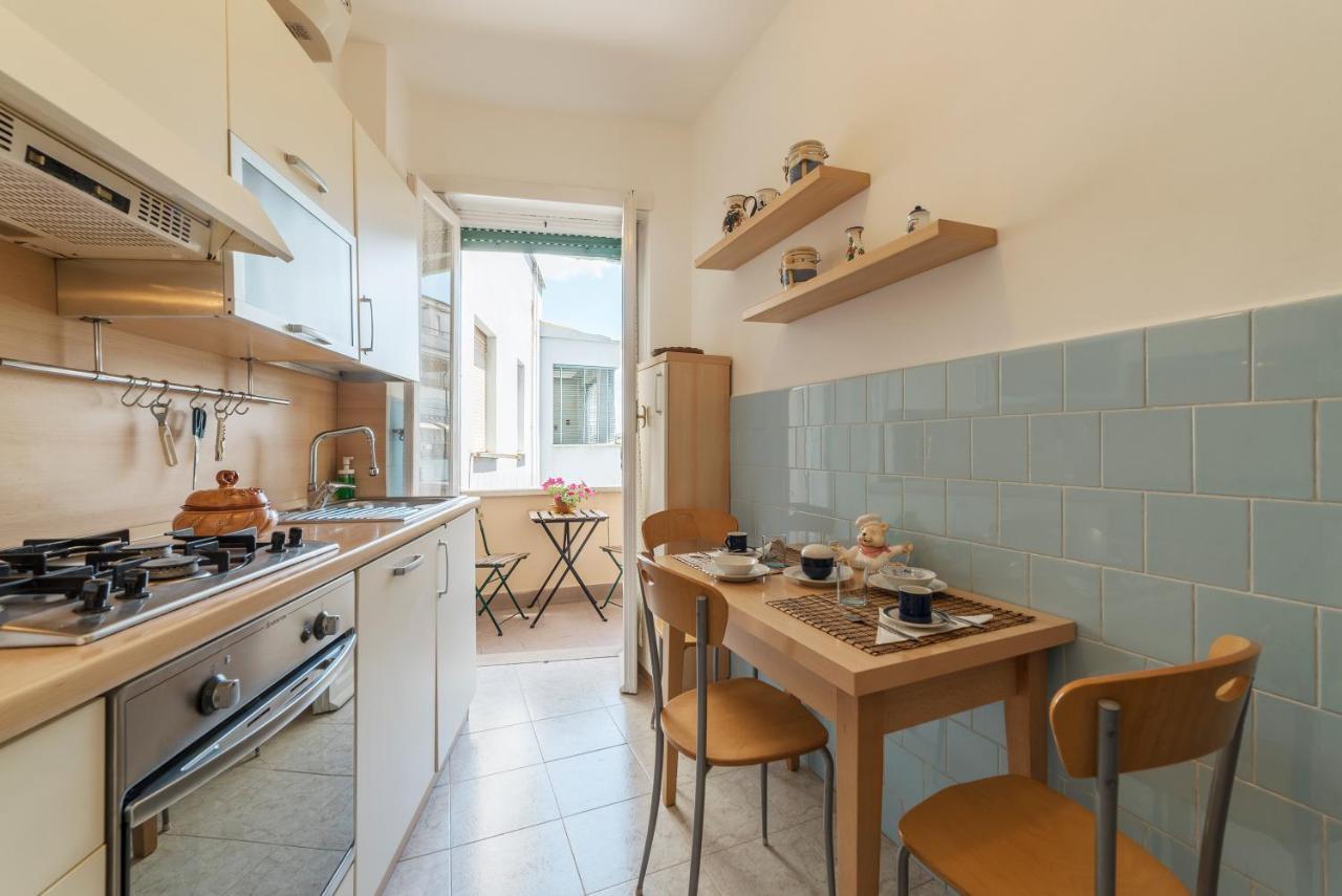 San Giovanni Apartment With Balcony Рим Екстериор снимка