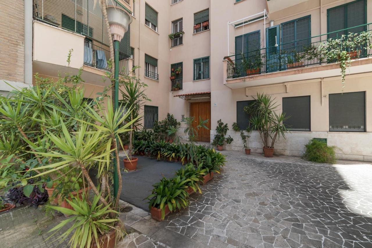 San Giovanni Apartment With Balcony Рим Екстериор снимка
